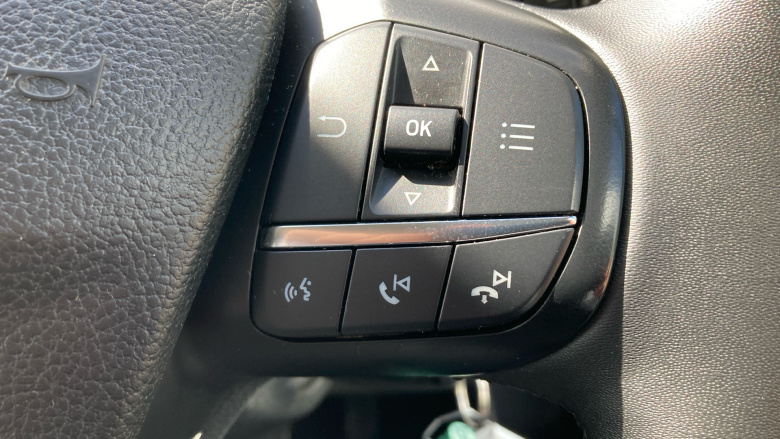 Ford Transit Custom 320 L1 Diesel Fwd 2.0 EcoBlue 170ps Low Roof D/Cab Limited Van Auto